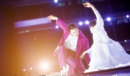 爆料舞台免费播放视频,免费播放视频背后的精彩瞬间